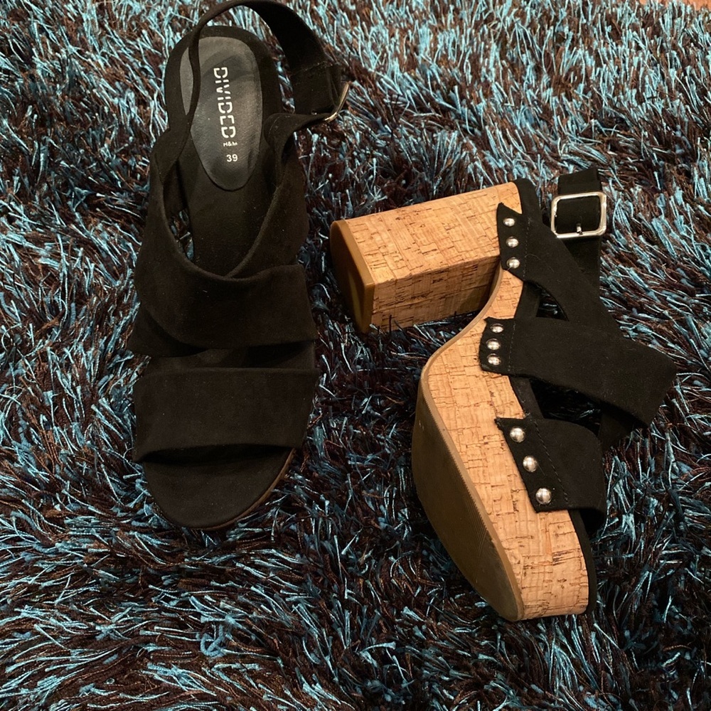 Chunky heels sandals